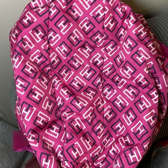 TOMMY Hilfiger Logo Purse - Picture 9 of 9